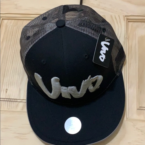 BNWT Vivo Hat - Picture 8 of 8